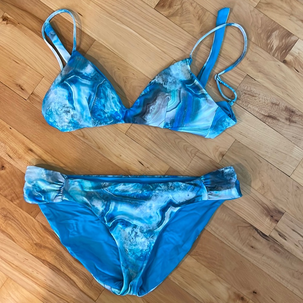 Reversible Becca bikini size Small